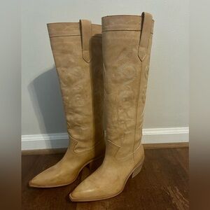 Zaire Boots, sz 7.5 Never worn!